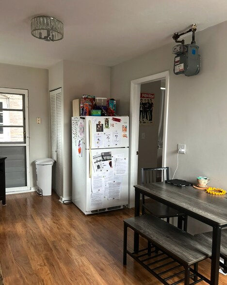 Primary Photo - 226 Hanover St