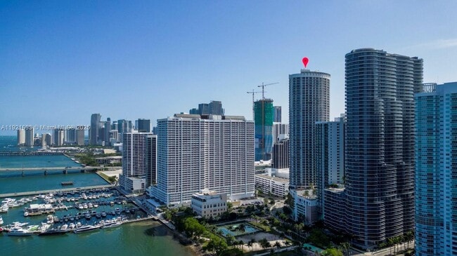 Building Photo - 1750 N Bayshore Dr