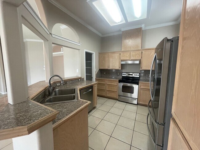 Building Photo - Waterfront Living in Corpus Christi – 3 Bed, 2 Bath Home with Boat Lifts & Scenic Views