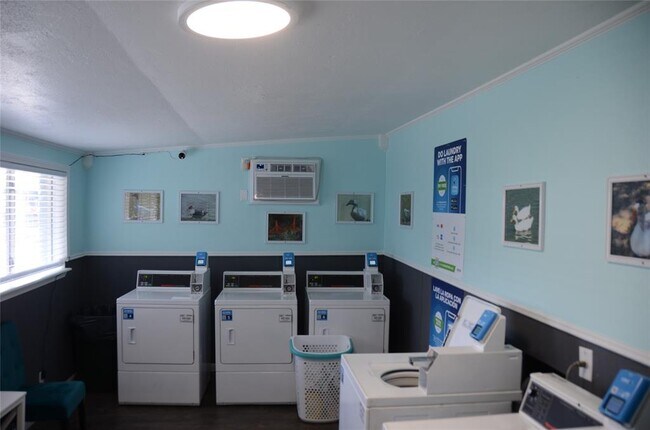 Building Photo - 1209 Vance St