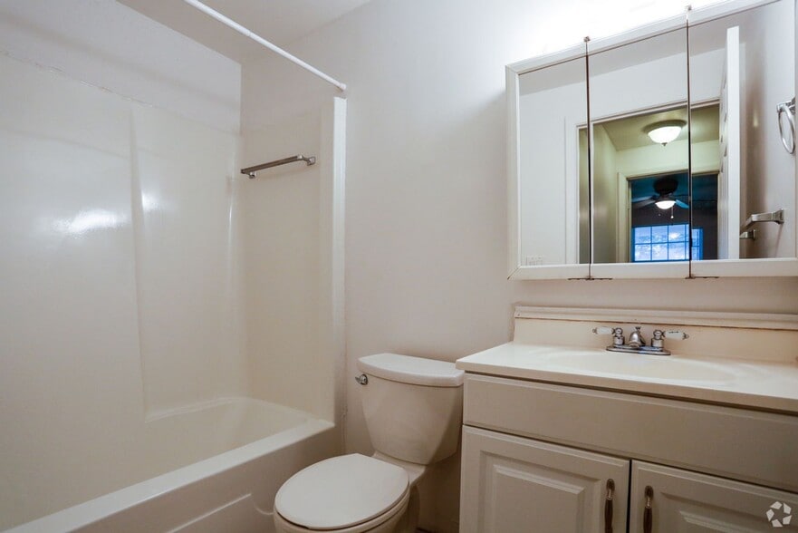Interior Photo - Prime Square
