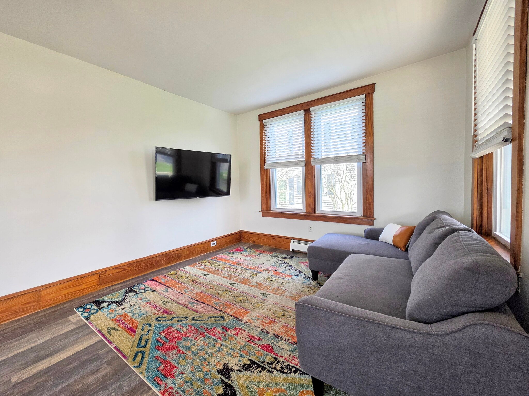 Building Photo - 712 S Broad St