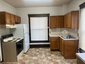 Building Photo - 400 Sumner St