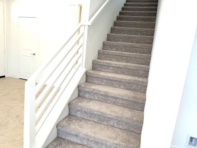 Building Photo - New house in a Brand new community in the heart of desert close to Freeway I 10