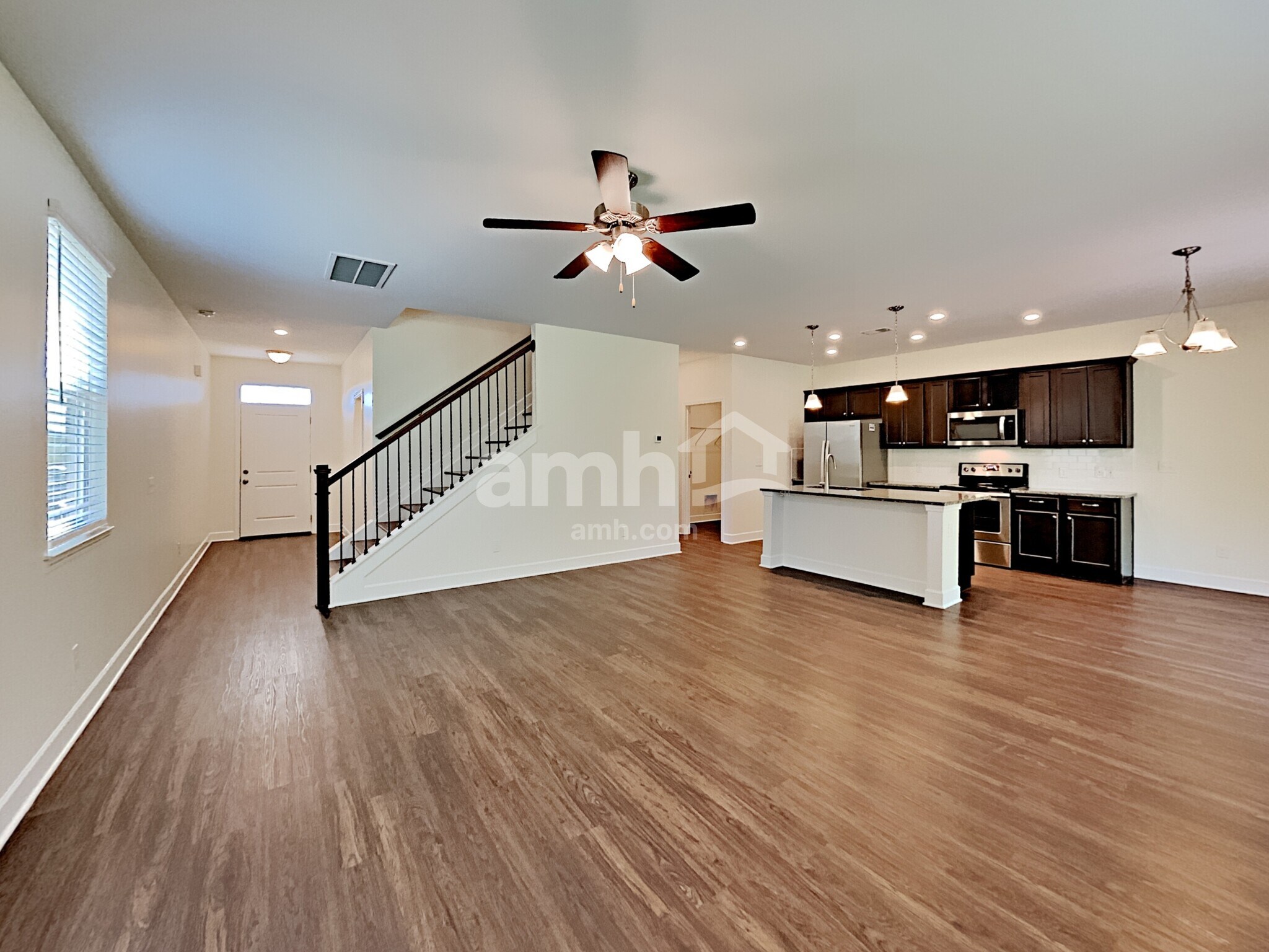 Building Photo - 4300 Longfellow Dr