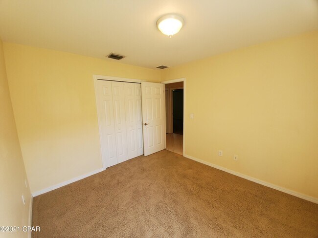 Building Photo - 106 Middleburg Dr