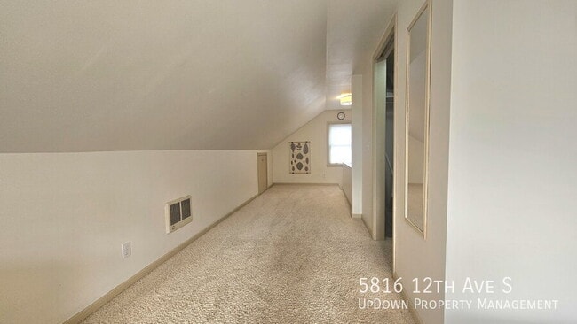 Building Photo - 5816 12th Ave S