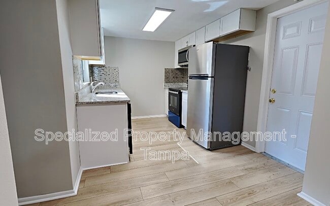 Building Photo - 6116 1st Ave