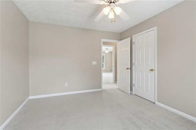 Building Photo - 3325 Berwick Field Dr