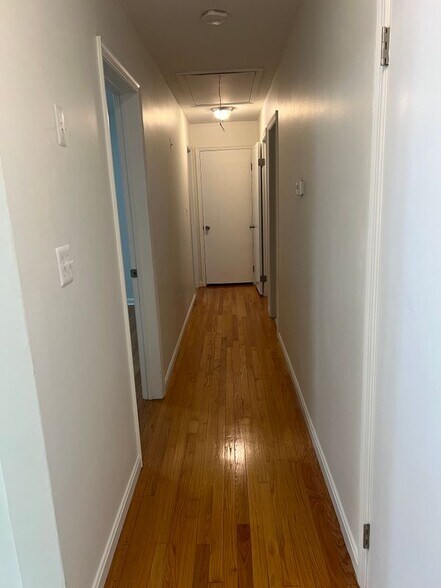 Building Photo - 4100 Leisure Dr