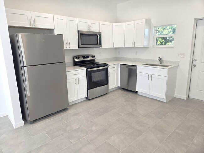 Building Photo - JUST BUILT! 2 Bed / 2 Bath Home in Lehigh Acres