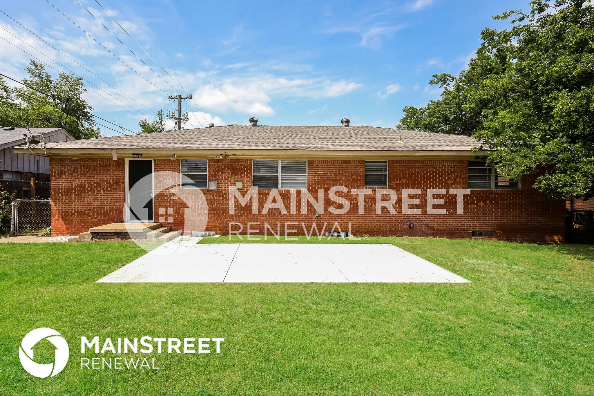 Building Photo - 2632 Kings Way