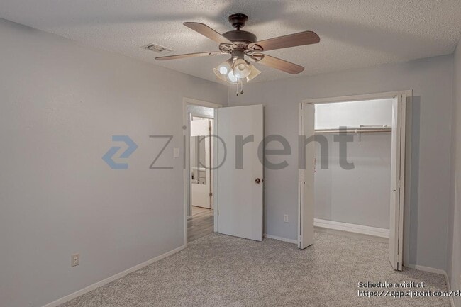 Building Photo - 1033 Princeton Pl