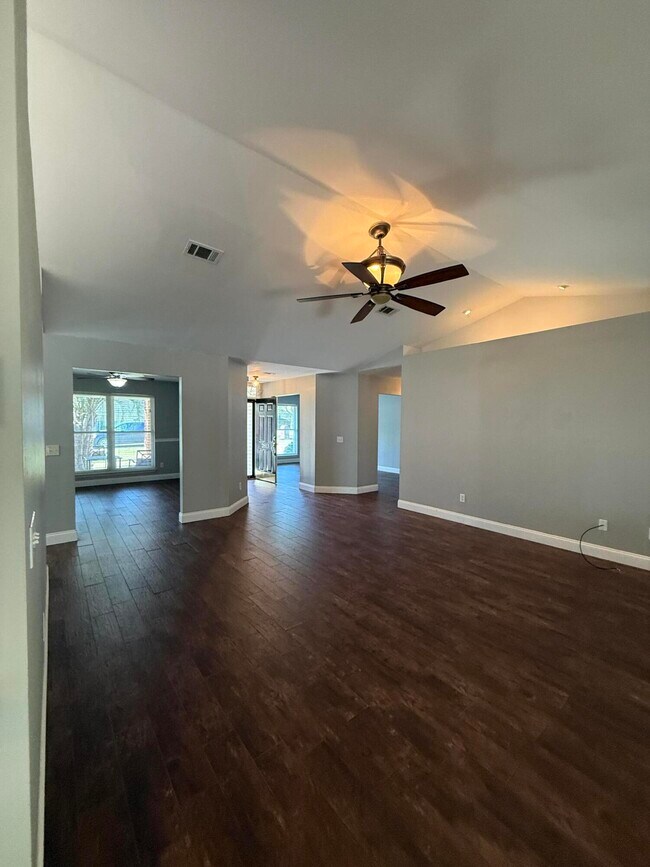 Building Photo - 2813 Atoka Trail