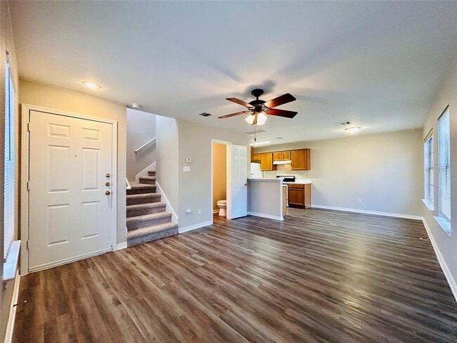 Building Photo - 8511 Apple Carrie Cove