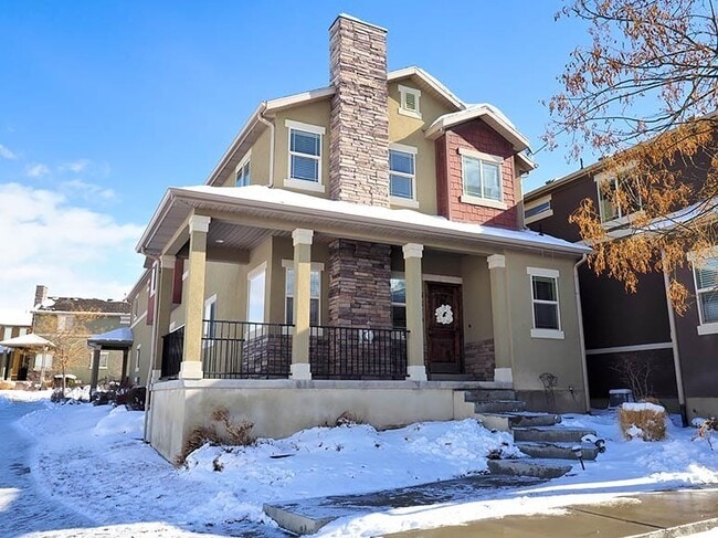 Building Photo - Perfect Town Home in Eagle Mountain