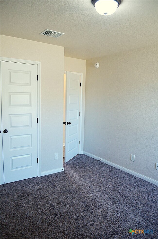 Building Photo - 6111 Cactus Flower Ln