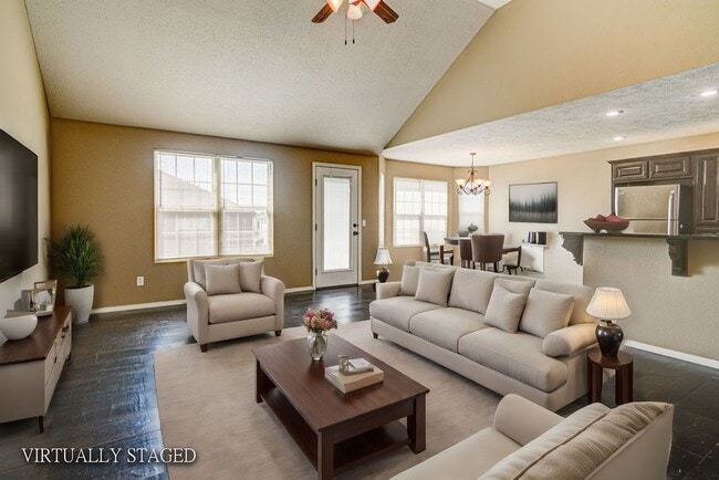 Building Photo - Beautiful all brick 3 bed 2 bath house in ...