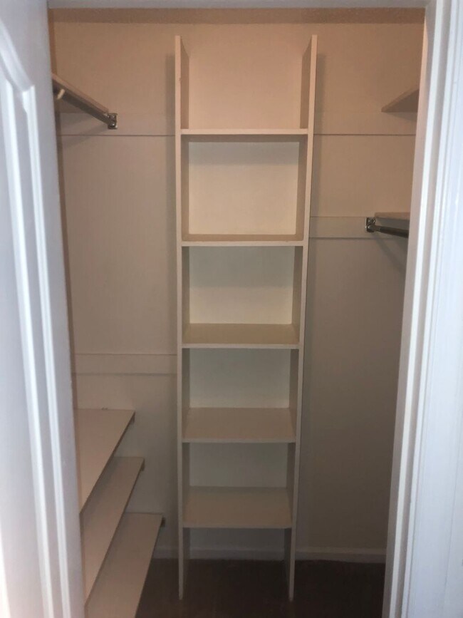 Building Photo - 4841 Strand Dr
