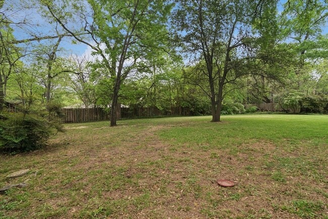 Building Photo - 8106 San Benito Way