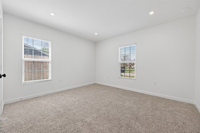 Building Photo - 2202 Alabama St