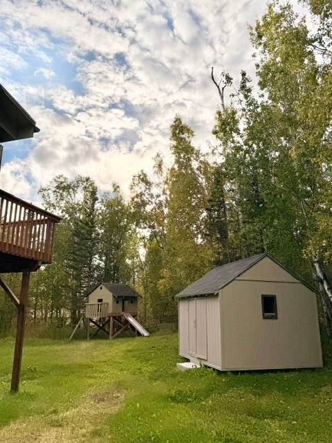 Building Photo - 4500 Willow Cir