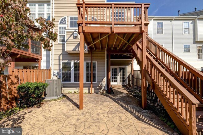 Building Photo - 43903 Thorncroft Terrace