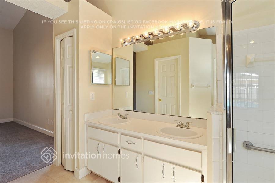 Building Photo - 8901 Eastman Dr