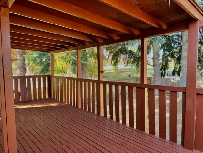 Building Photo - 4BR | 3BA Spacious House with Large Backyard