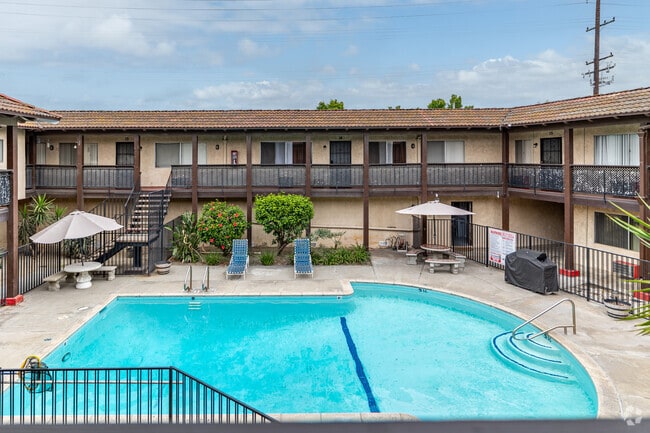Building Photo - Glencrest Apartments
