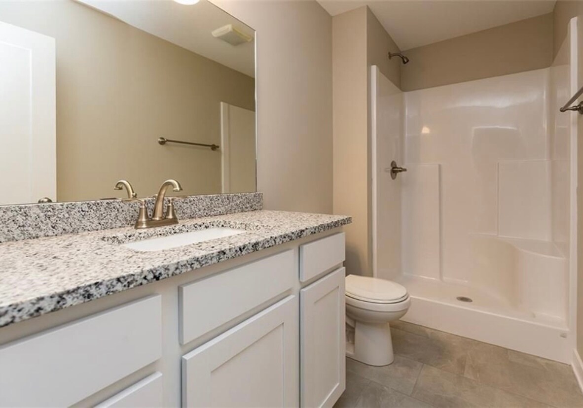 Master bathroom - 9614 Turnpoint Dr