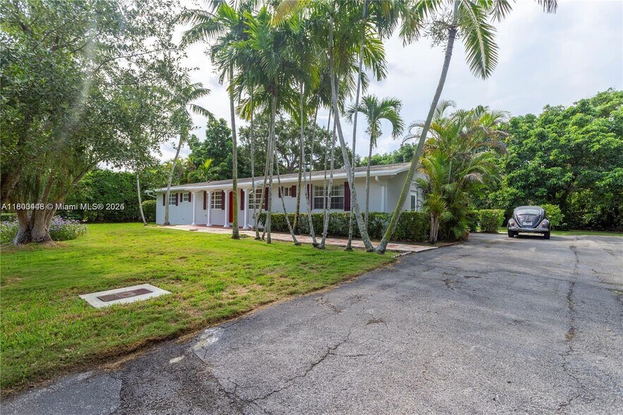 Building Photo - 7350 SW 107th Ter