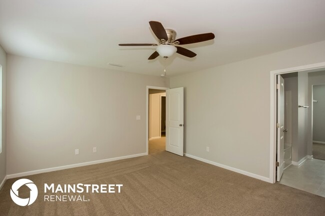 Building Photo - 1047 Manston Pl SW