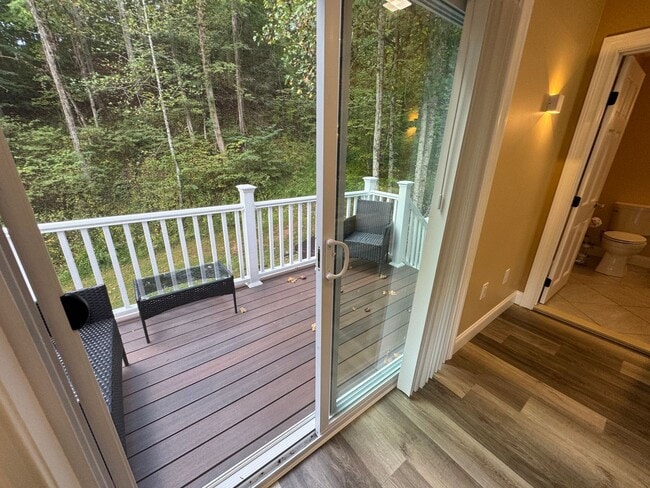 Building Photo - MOVE IN READY!!!!