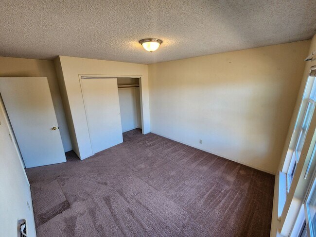 Building Photo - Swazey Apartments -