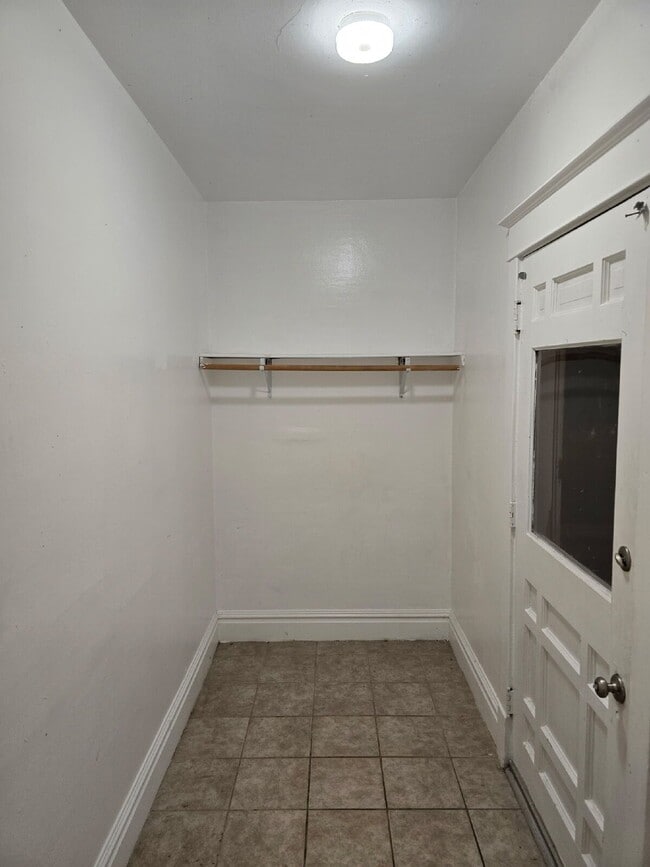 Building Photo - 4826 20th Ave