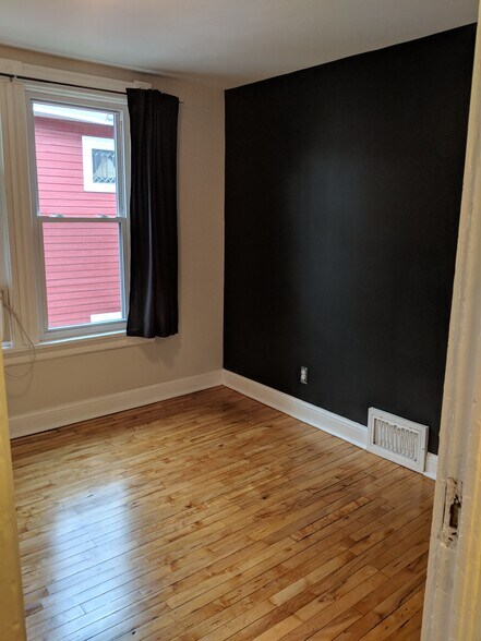 Building Photo - 3244 Humboldt Avenue South