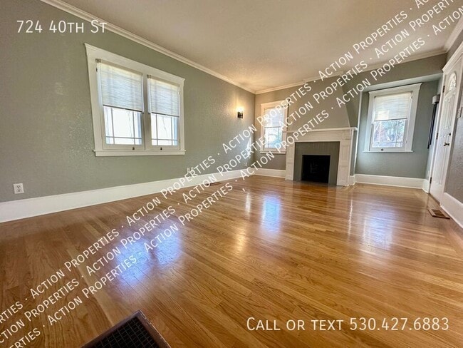Building Photo - 724 40th St