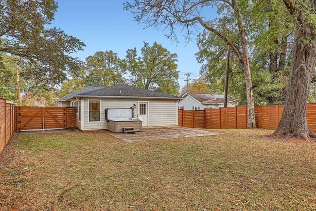 Building Photo - Beautifully Upgraded 3BD/2BA NoDA Bungalow...