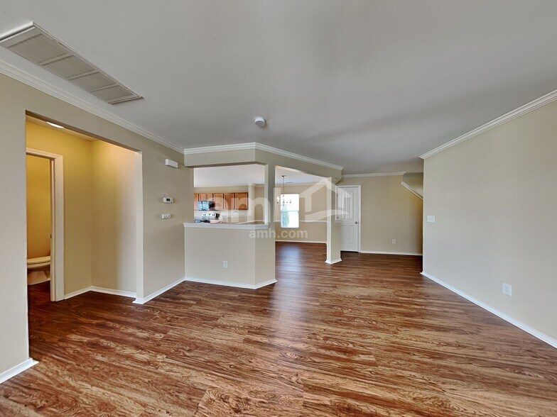Building Photo - 3112 Varcroft Rd