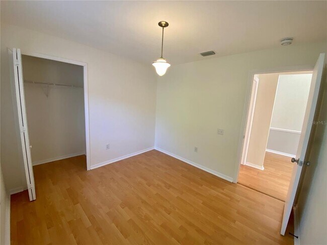 Building Photo - 5711 Lassies Way
