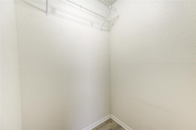 Building Photo - 2121 El Paseo St