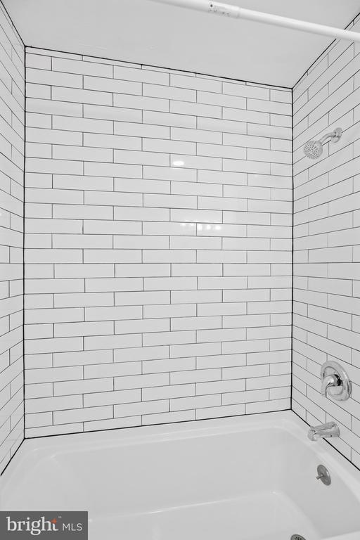 Building Photo - 49415 Holland Manor Dr