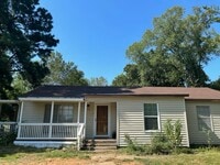 Building Photo - 116 W Magnolia St