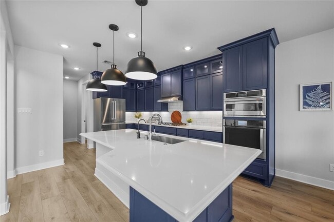 Building Photo - 17346 Camillia Trails