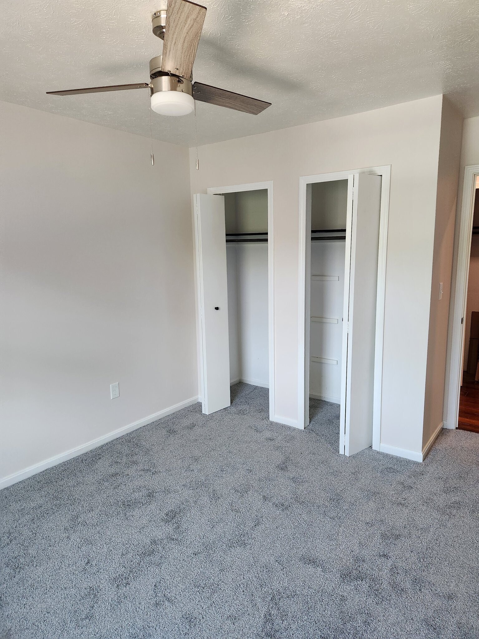 Building Photo - 4779 Columbia Rd