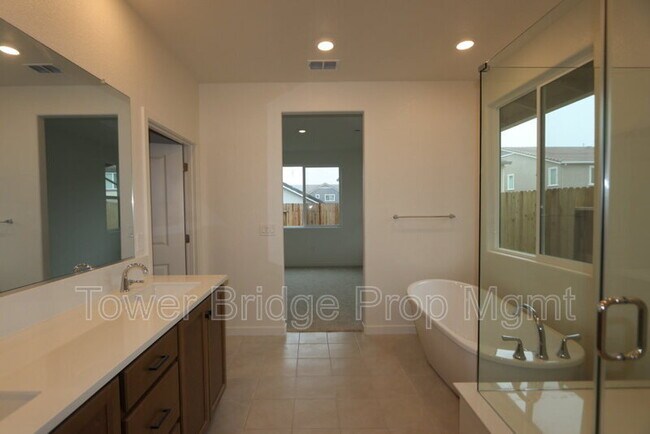 Building Photo - 4249 Privas Wy