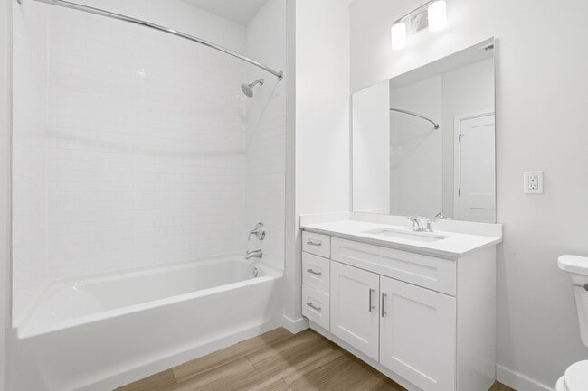 Building Photo - 71 Connecticut Ave