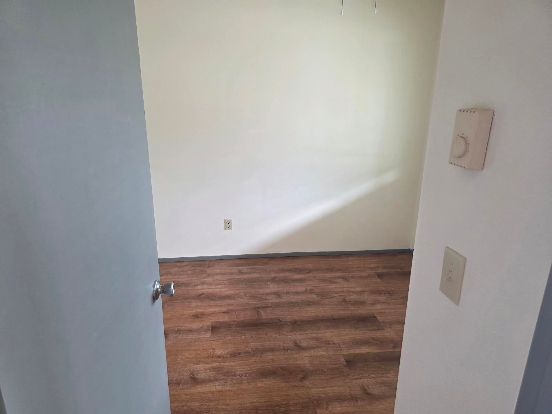 Building Photo - 300 Whitesell Ave W