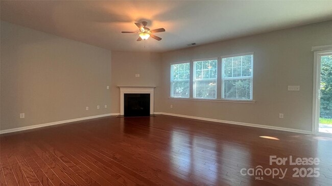 Building Photo - 2709 Southern Trace Dr